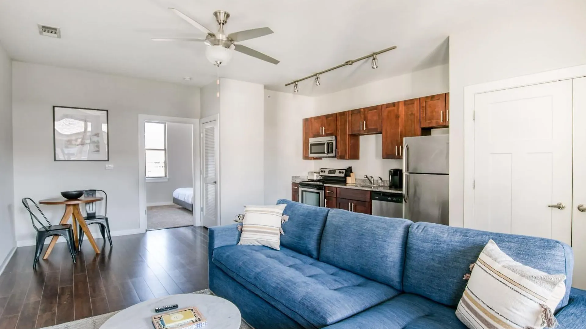アパート Cozysuites Music Row Modern 1Br With Free Parking! 47 ナッシュビル