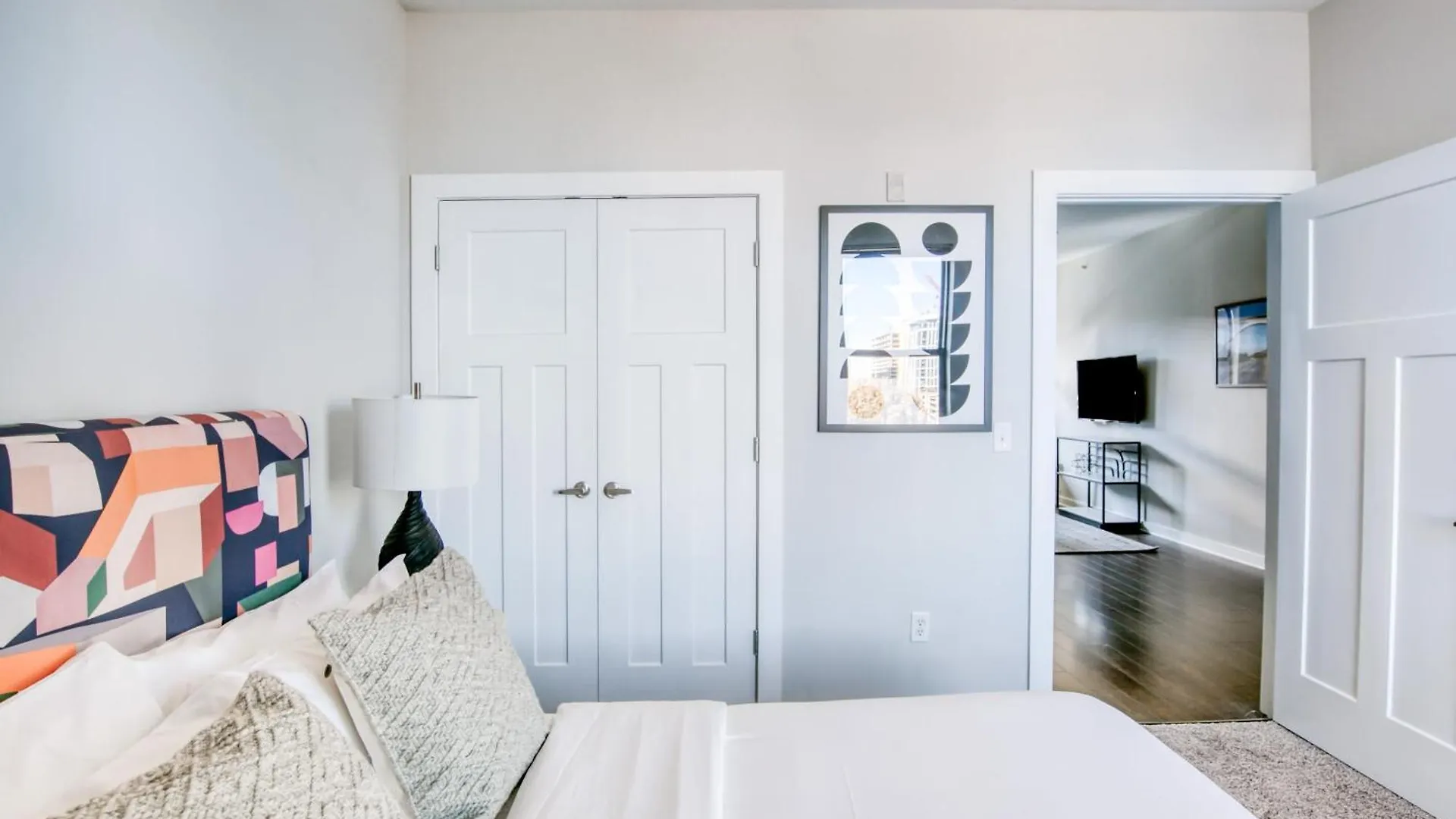 Cozysuites Music Row Modern 1Br With Free Parking! 47 ナッシュビル 0*,  米国