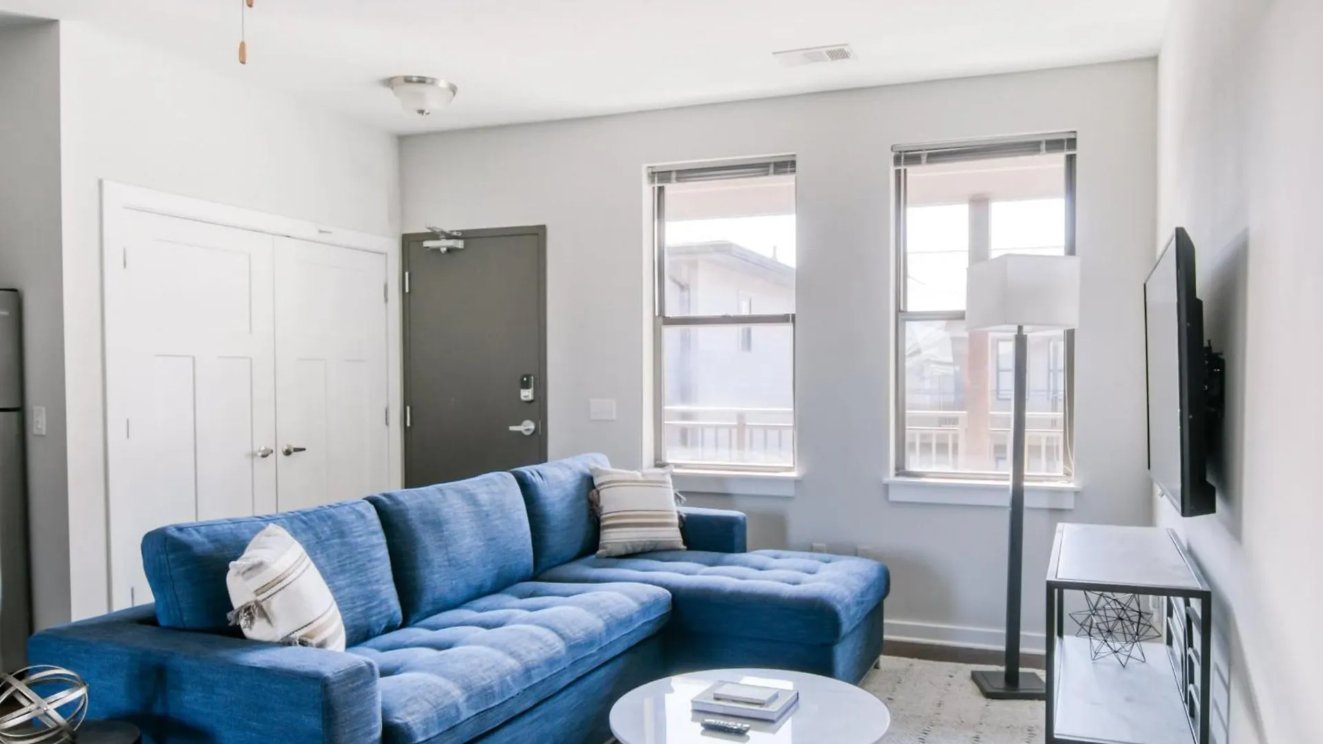 Cozysuites Music Row Modern 1Br With Free Parking! 47 ナッシュビル
