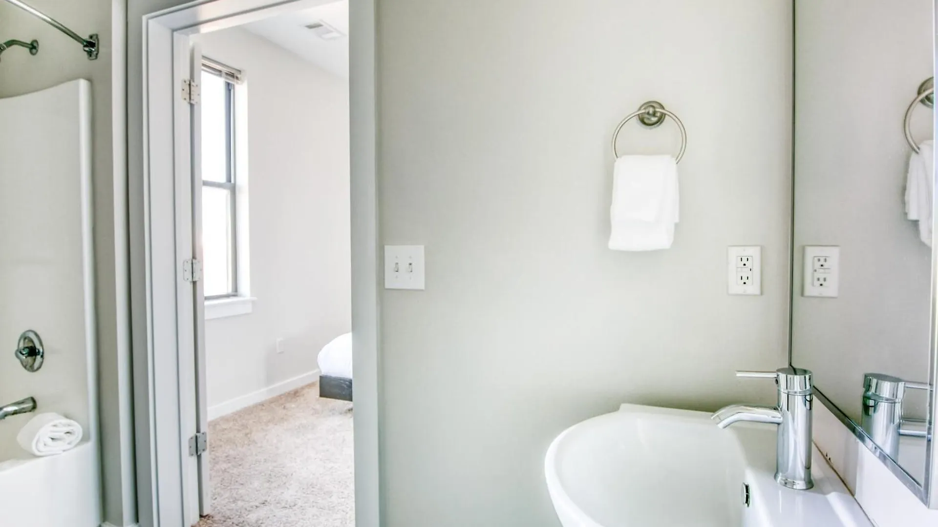 Cozysuites Music Row Modern 1Br With Free Parking! 47 Nashville Lägenhet
